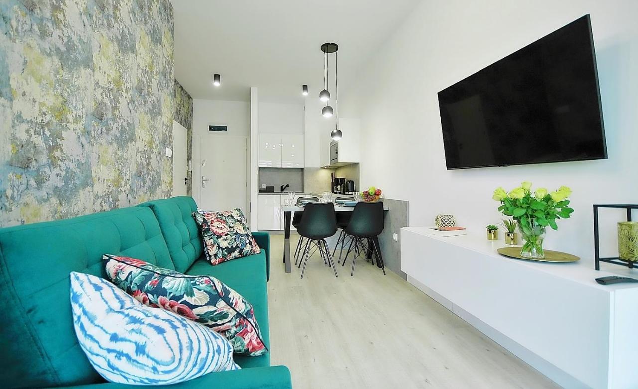 Onholiday Apartamenty Baltycka 코워브제크 외부 사진