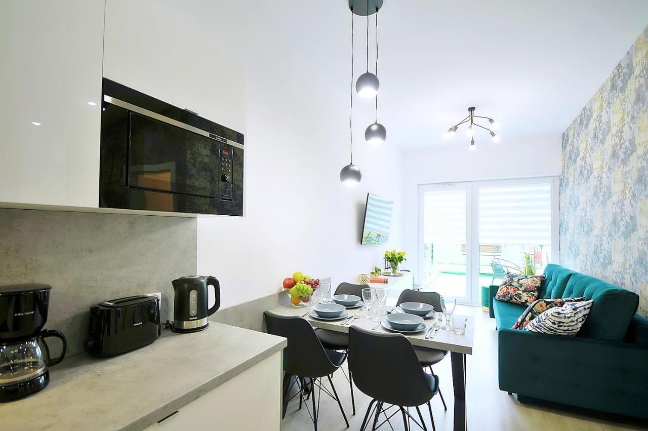 Onholiday Apartamenty Baltycka 코워브제크 외부 사진