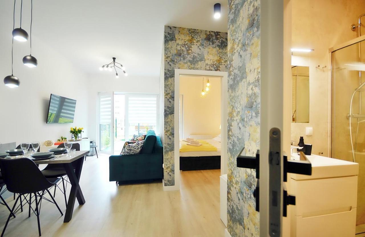 Onholiday Apartamenty Baltycka 코워브제크 외부 사진