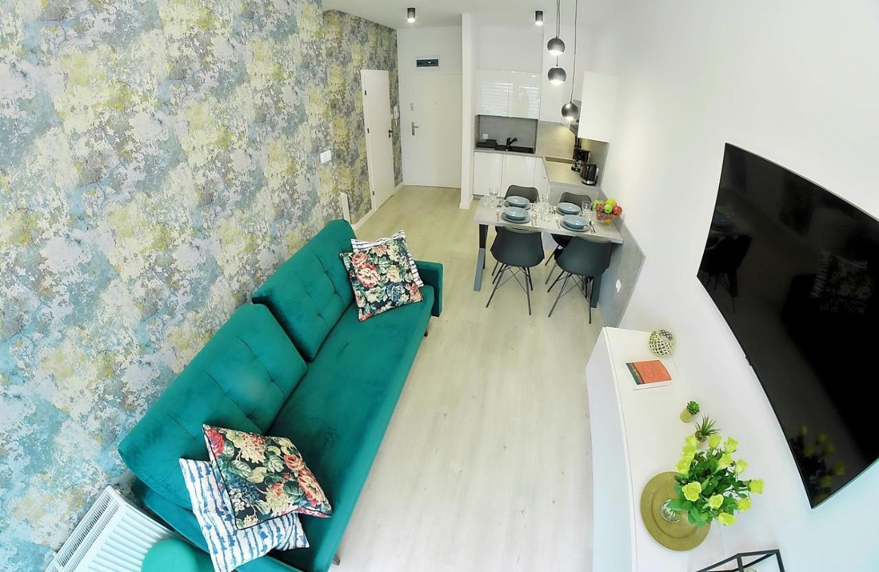 Onholiday Apartamenty Baltycka 코워브제크 외부 사진