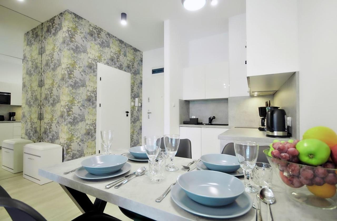 Onholiday Apartamenty Baltycka 코워브제크 외부 사진