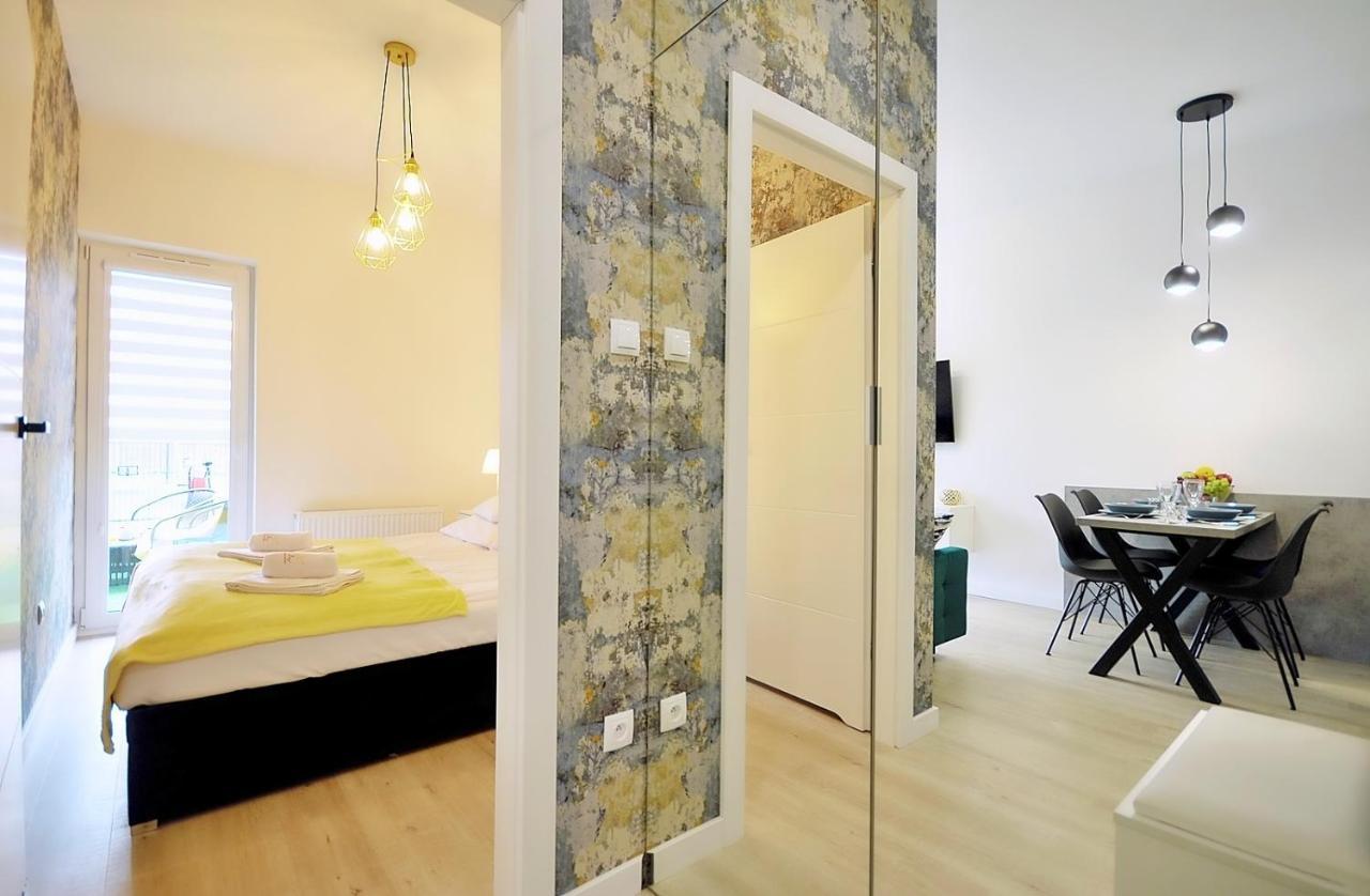 Onholiday Apartamenty Baltycka 코워브제크 외부 사진