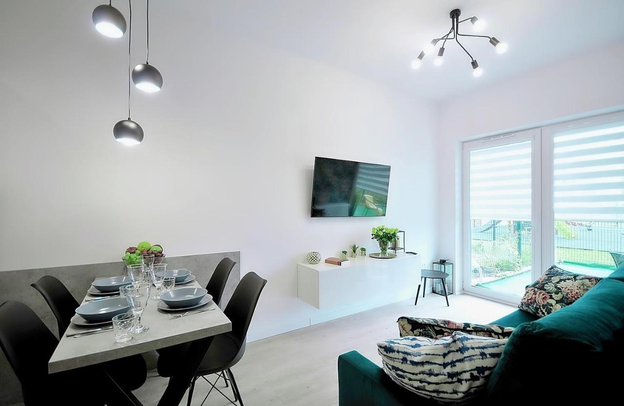 Onholiday Apartamenty Baltycka 코워브제크 외부 사진